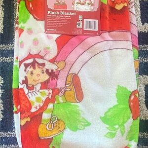 Colorful Plush Blanket with Strawberry Shortcake Design
